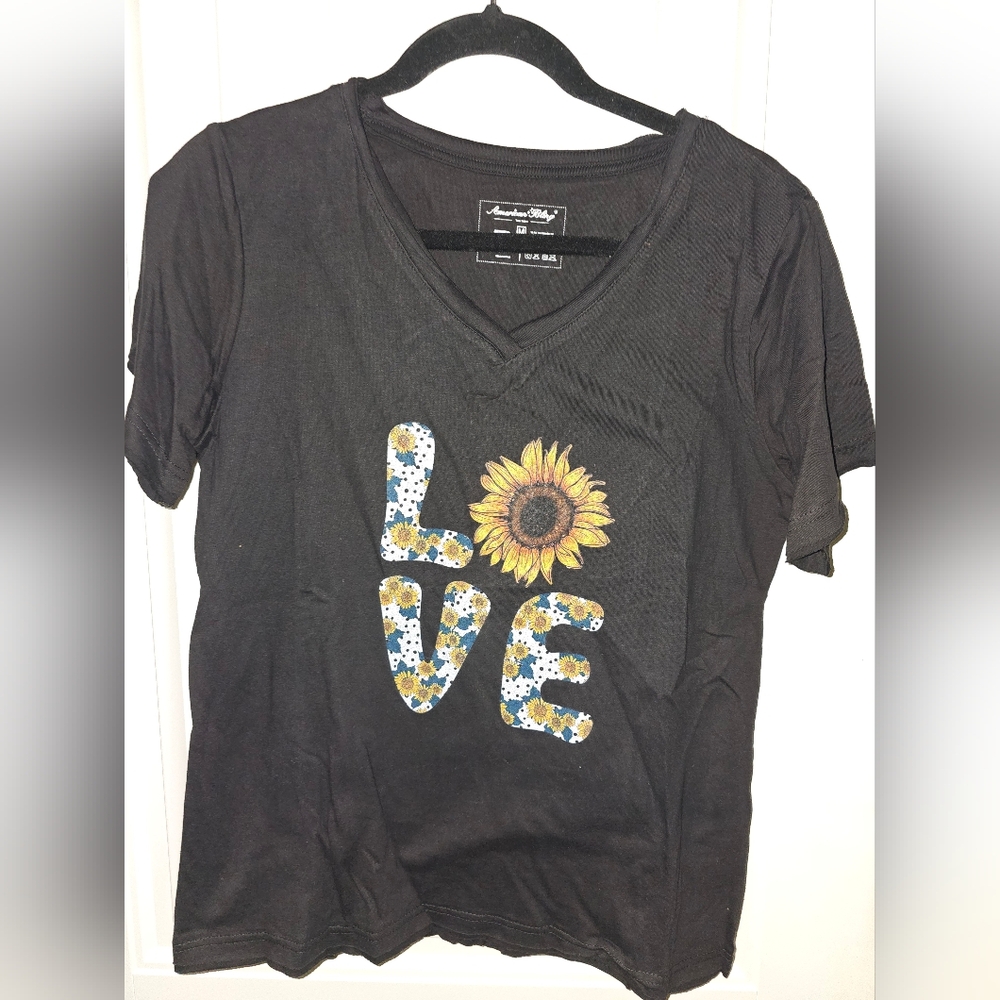 American Living Black Tee with Sunflower Graphic